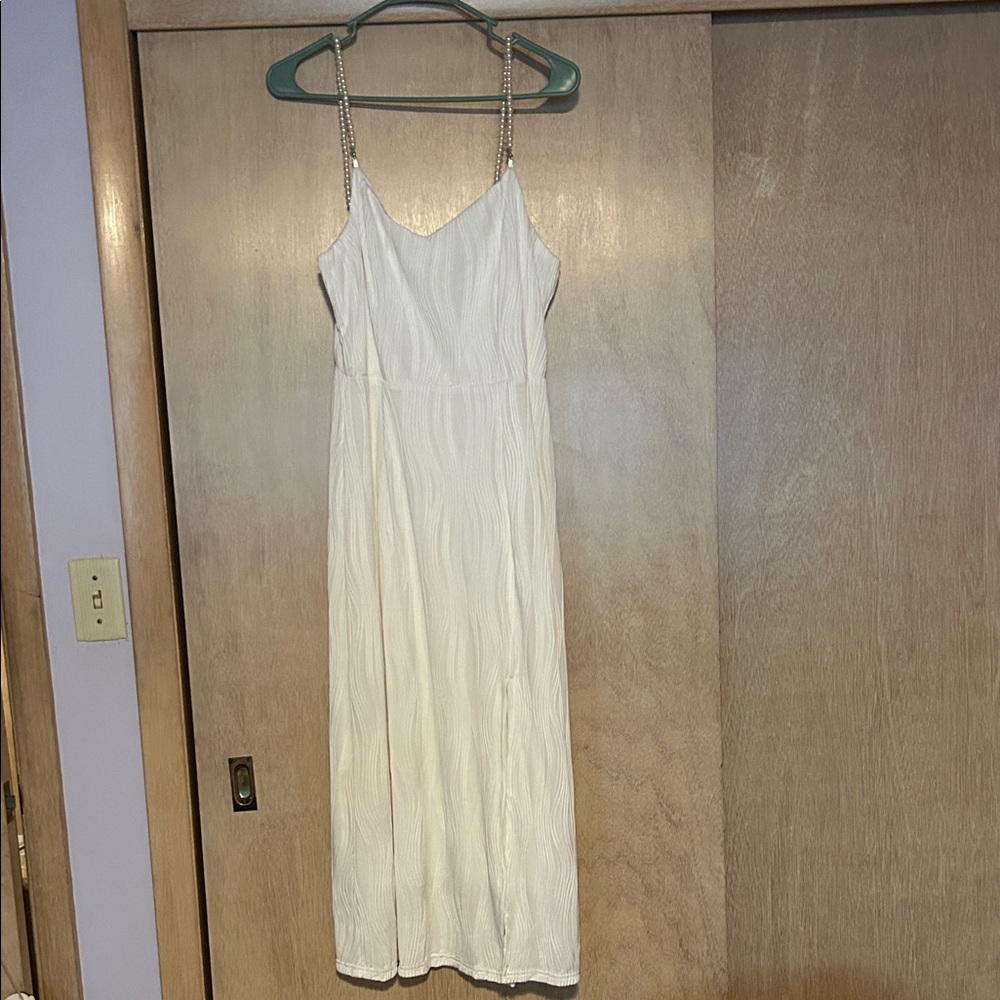 RIHOAS White Pleated Dress